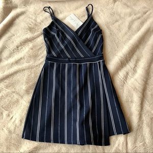 💙SOLD💙 NWT Navy Blue & White Striped Romper XS